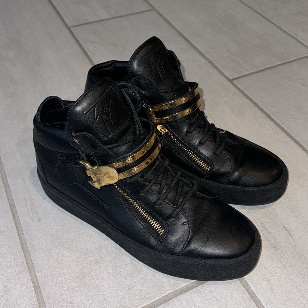 Giuseppe Zanotti Design High Top Black Leather Sneaker Brass Buckle Size 10
